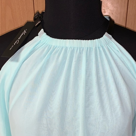 Shoulder cut chiffon top - Picture 5 of 5